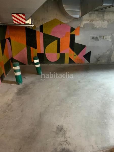 Foto 66acc3b3-a9bb-4a8f-80d9-a316cf7828a6. Autoparkplatz in carrer del poeta cabanyes 35 in El Poble Sec - Parc de Montjuïc Barcelona