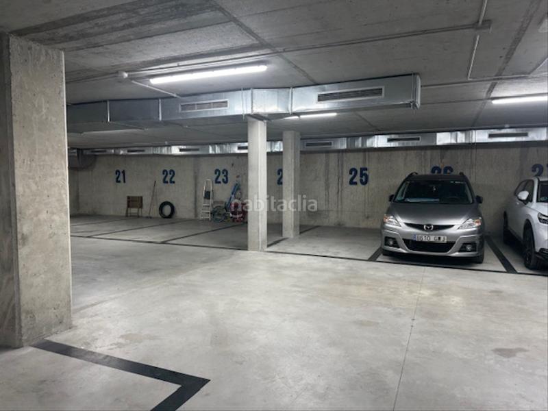 Foto a065d001-c0ee-4155-94a0-e98b62e32760. Autoparkplatz in carrer del poeta cabanyes 35 in El Poble Sec - Parc de Montjuïc Barcelona