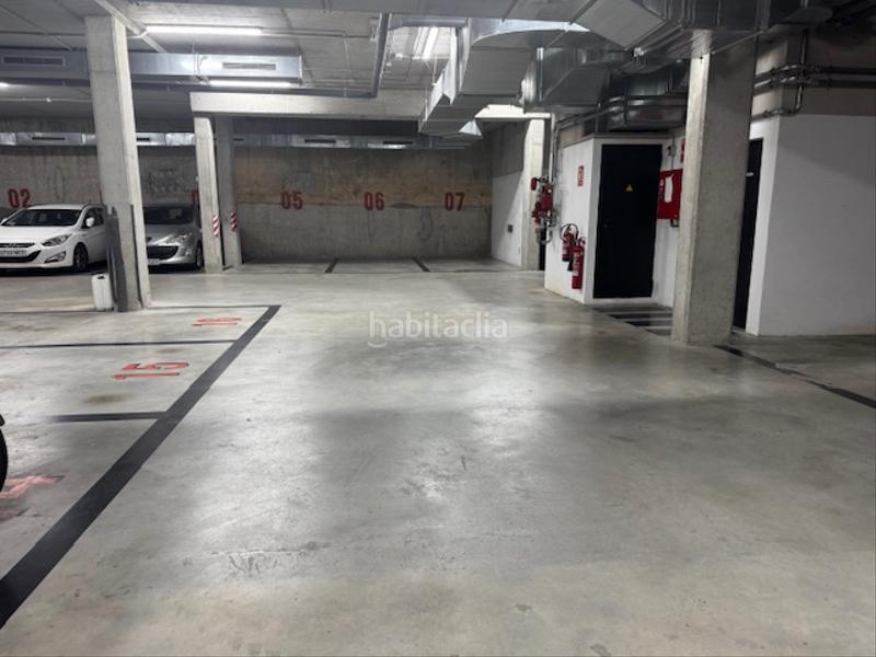 Foto f627c042-715c-4b88-8715-7c575b48e90a. Autoparkplatz in carrer del poeta cabanyes 35 in El Poble Sec - Parc de Montjuïc Barcelona