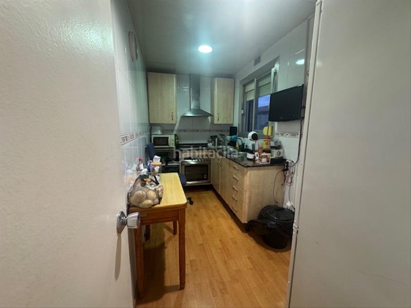 Foto 559ea03b-a835-4b81-b9b3-9b5013af6e28. Piso con ascensor en carrer molí en Prosperitat Barcelona