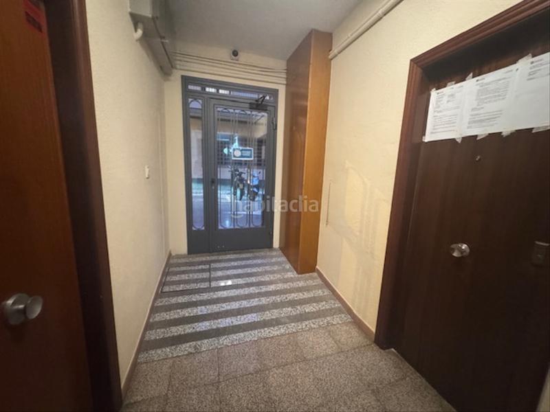 Foto 62d4ef34-39f7-4608-82b1-1a55fbdab723. Piso con ascensor en carrer molí en Prosperitat Barcelona