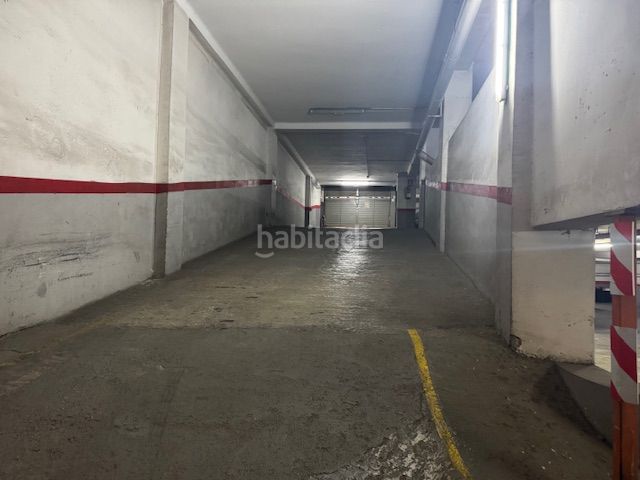 Foto a4298d60-7e72-4a0e-847b-3df8ddeb5382. Aparcament cotxe a Sant Andreu de Palomar Barcelona