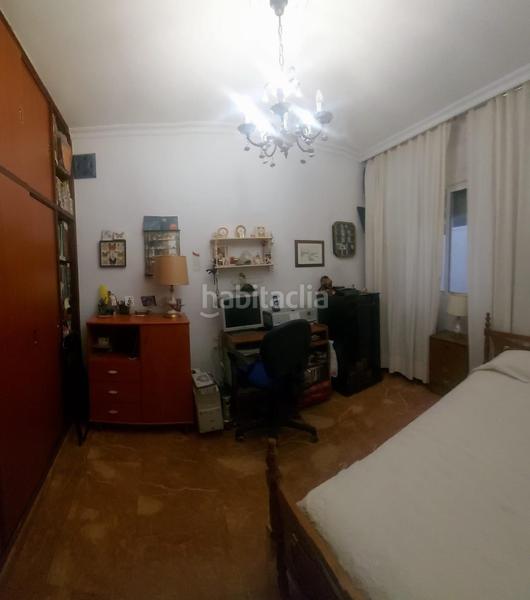Foto bad6da81-f0e3-41e1-9270-6252a1a95f4b. Pis amb aparcament a San Carlos - San José Sevilla