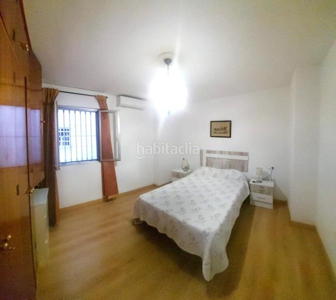 Foto 06109f16-1654-4f50-a935-7c39851266d5. Piso en calle leon xiii 9 piso en jardines de capuchinosleon xiii en Sevilla