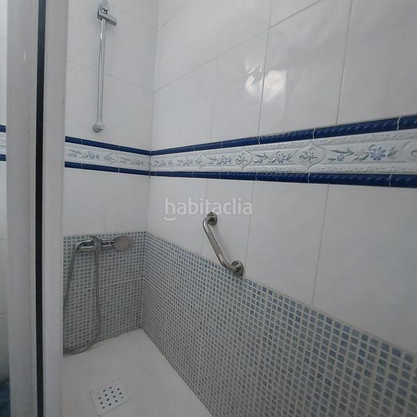 Foto 5902d3cd-5d99-4560-808c-97bfcf1d7287. Piso en calle leon xiii 9 piso en jardines de capuchinosleon xiii en Sevilla