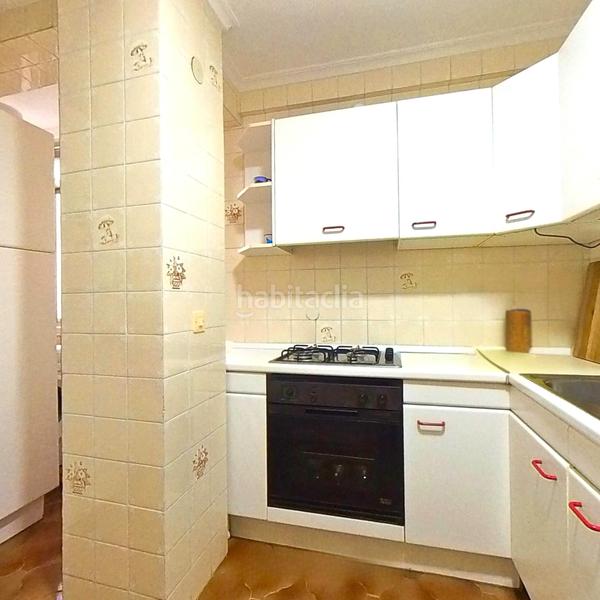 Foto 25d30f38-7766-4893-b05f-1d68ccbed37e. Flat in El Torrejón - El Cerezo Sevilla