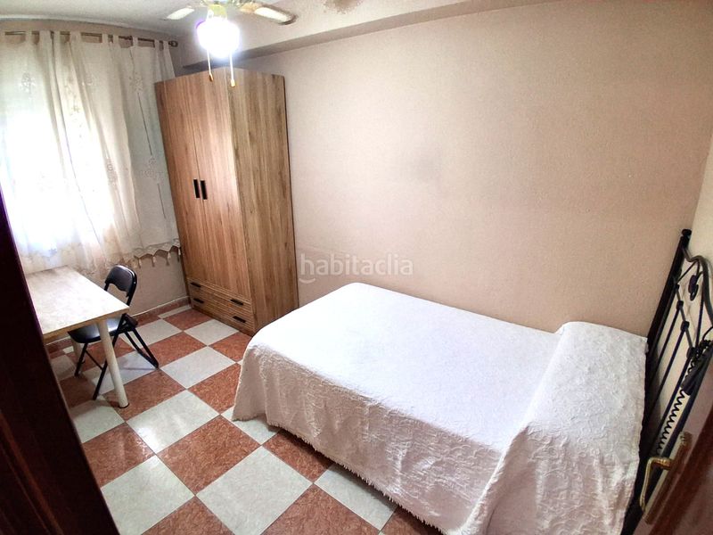 Foto ed31c598-5e16-4f95-81fa-0d48c6bad69e. Miete etagenwohnung in calle gaspar de alvear 2 in Sevilla