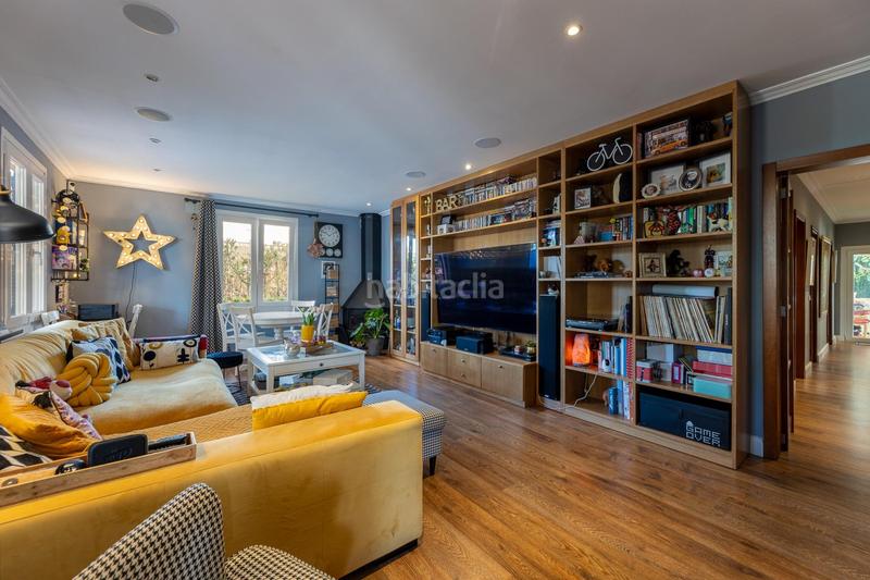 Foto 96acf47b-3139-400c-87dd-1fcbee59b4f6. Chalet con camino piscina in Campos