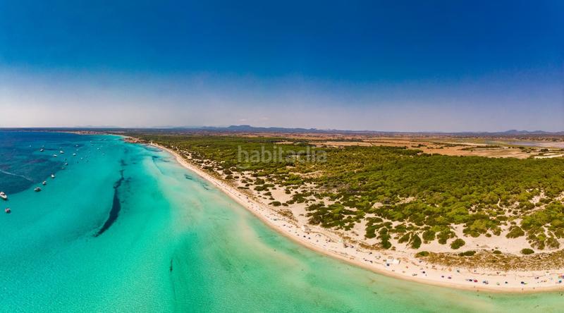 Foto ca9451a4-0ae5-4d79-8fac-039e31db9a25. Chalet con camino piscina in Campos
