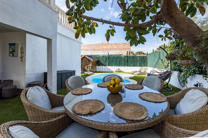 Foto cfc5fcd1-78c6-44f1-b0ca-9994c57b03f5. Chalet con camino piscina in Campos