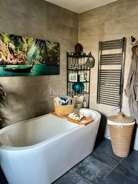 Foto fb149552-1b3a-4b48-a4e9-03191515f66c. Chalet con camino piscina in Campos