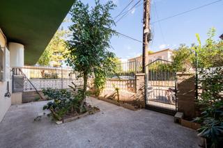 Planta baixa  Carrer jardiel poncela. Magnífica planta baja con terraza y parking incluido en palmanov