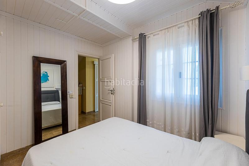 Foto bbf6c102-ecc3-4fc3-a2a8-6aec24f9b63f. Casa aparellada amb xemeneia calefacció piscina a Calvià