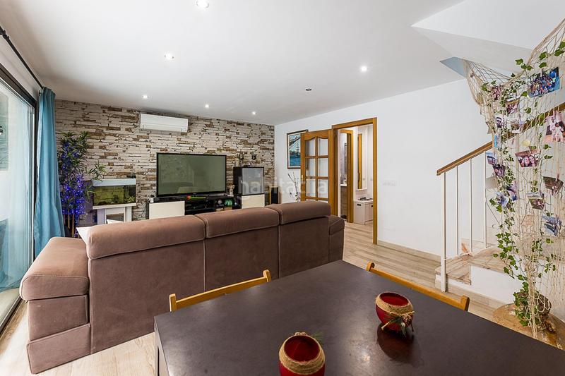 Foto 6d770c1f-fae8-46fe-9da1-91ea47cbd353. Casa adossada amb aparcament a Son Sardina Palma de Mallorca