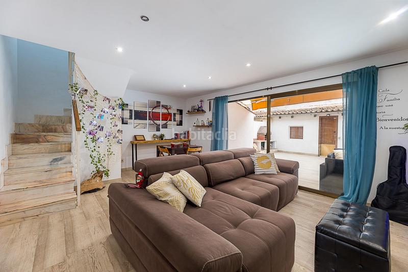 Foto 9d75158d-db52-41cc-b3a4-e6543951b474. Casa adossada amb aparcament a Son Sardina Palma de Mallorca