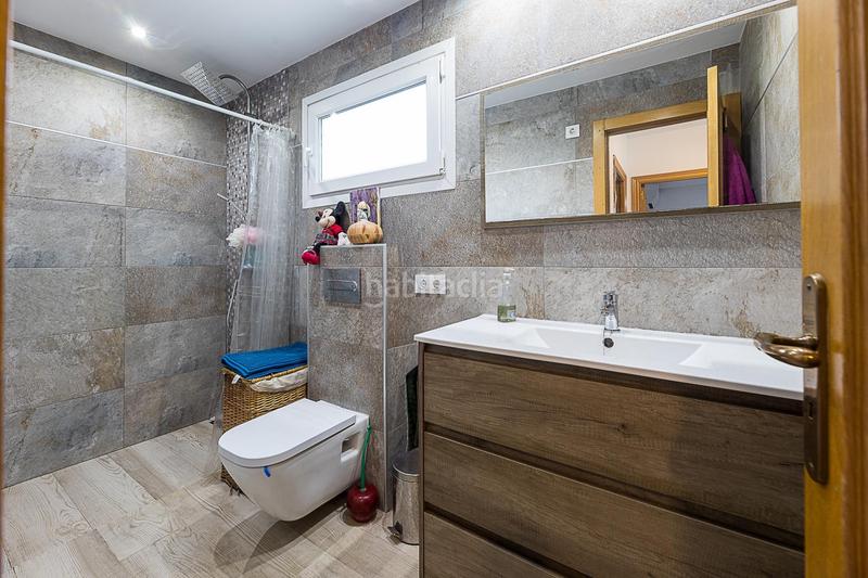 Foto c69a8355-b161-4ea6-bf09-590770004b44. Casa adossada amb aparcament a Son Sardina Palma de Mallorca