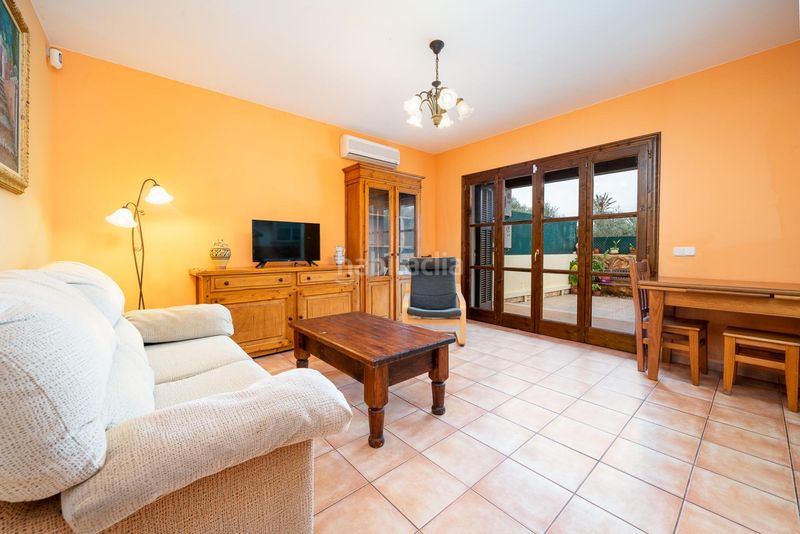 Foto dd875019-706e-49e9-bf66-c14dfe214110. Casa adossada amb aparcament a Es Llombards Santanyí