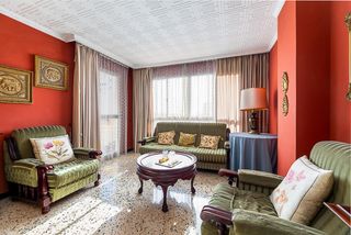 Pis  Carrer de la garlanda. ?? amplio piso en calle arag�n � espacio, luz y ubicaci�n estrat