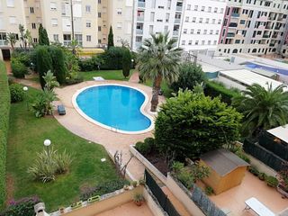 Rent Flat  Carrer de gabriel alzamora. ?? piso en alquiler en calle aragón – palma con parking, traster