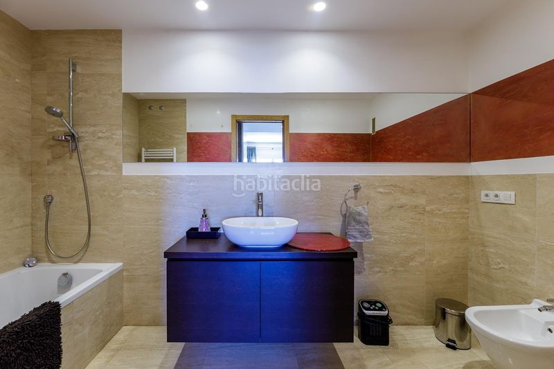 Foto f3cdf50d-d9d9-44e1-b07d-ee7eb7c462ac. Pis amb calefacció aparcament piscina a Marquès de Fontsanta Palma de Mallorca