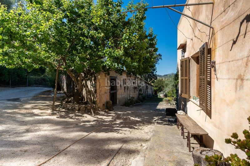 Foto 4d65bff8-d2cc-4b46-bd67-79867963b993. Masia amb xemeneia aparcament piscina a Sant Joan