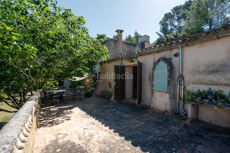 Foto d0cf3cce-0c9b-430a-8e30-78a7d0038d1c. Masia amb xemeneia aparcament piscina a Sant Joan