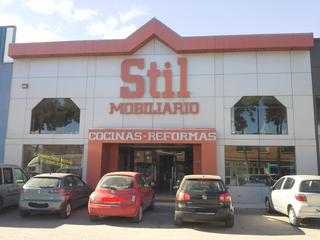 Local Comercial en Calle lvarez alonso 11. Local  en parcela de 1256 m2 en ctra de los dolores