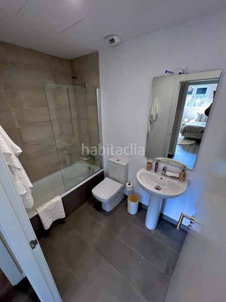 Foto 84e0d29d-2f35-474c-9348-66c4326f65a6. Alquiler piso alquileres zona atabal hacienda cabello en Málaga