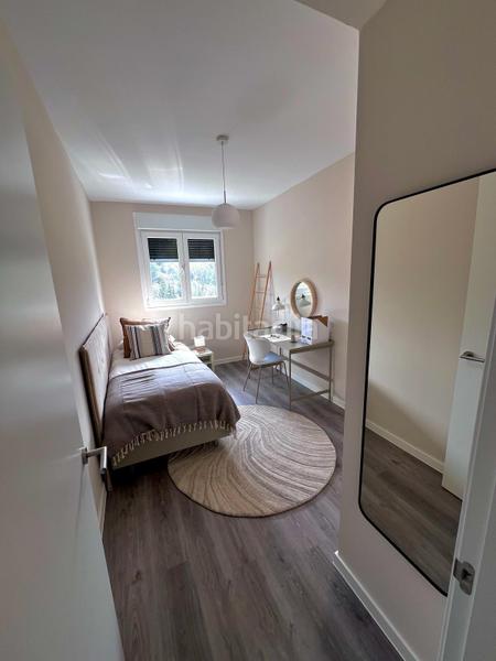 Foto c5e0e259-49b9-4392-9ad3-d95ba44e868a. Alquiler piso alquileres zona atabal hacienda cabello en Málaga