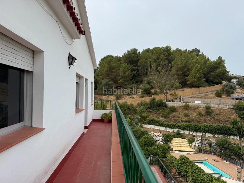 Foto dff93068-26a1-47b7-a170-1590ddb7743d. Xalet amb aparcament piscina a Limonar Málaga
