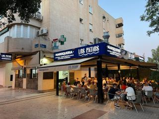 Traspàs Local Comercial  Calle calle palma del río, 39. Traspaso de negocio en los patios