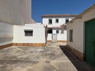 Casa adossada  Calle peñon de berrueco. Casa en huelin con gran patio y potencial urbanístico a un paso