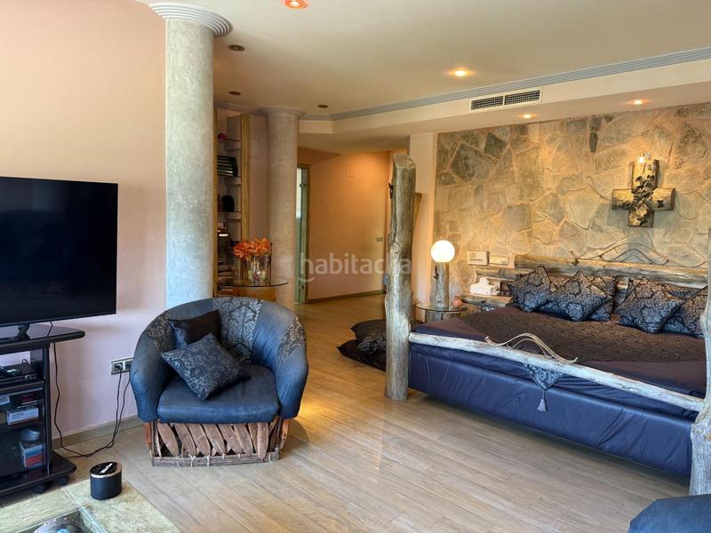 Foto 335ebbdd-7d3a-4a3f-b098-faedbfbdfb13. Chalet  independiente en venta en Gelves