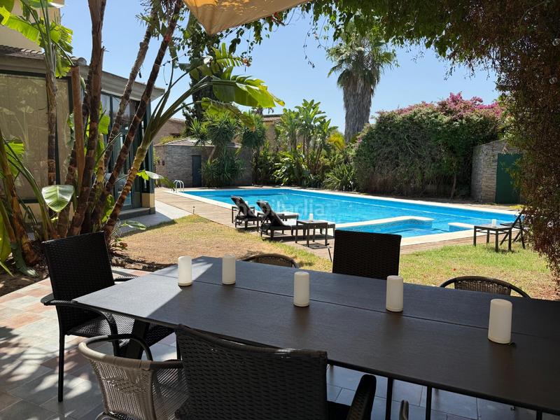 Foto 4670616e-ef6c-4658-9852-c7a09e4d70c0. Chalet  independiente en venta en Gelves