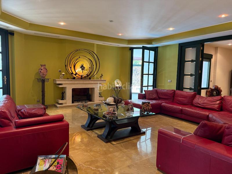 Foto 4c469069-1c7c-466b-bb24-65fcc8dce247. Chalet  independiente en venta en Gelves