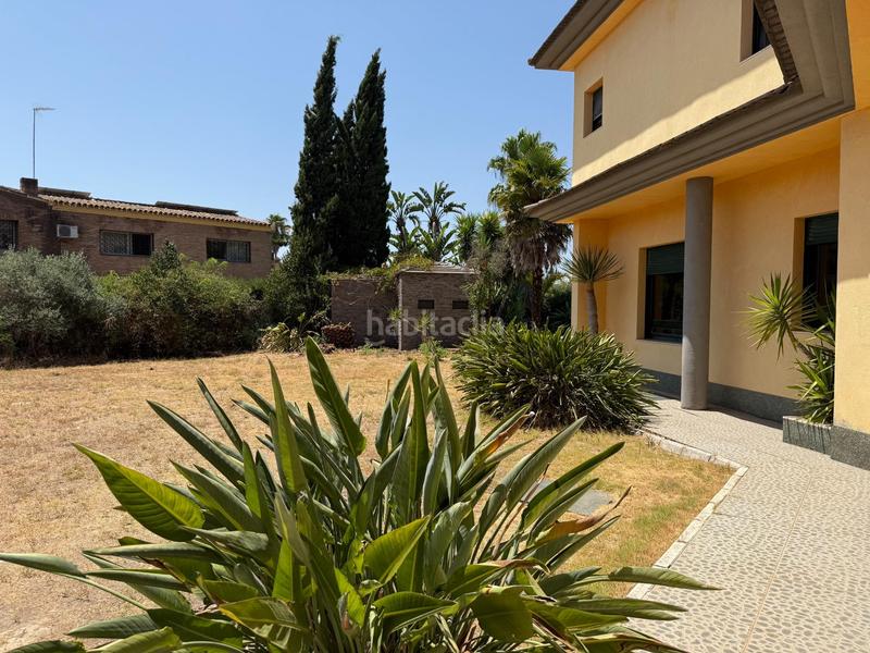 Foto 8918eec7-b9a3-4d7a-a5bd-07730591cff5. Chalet  independiente en venta en Gelves