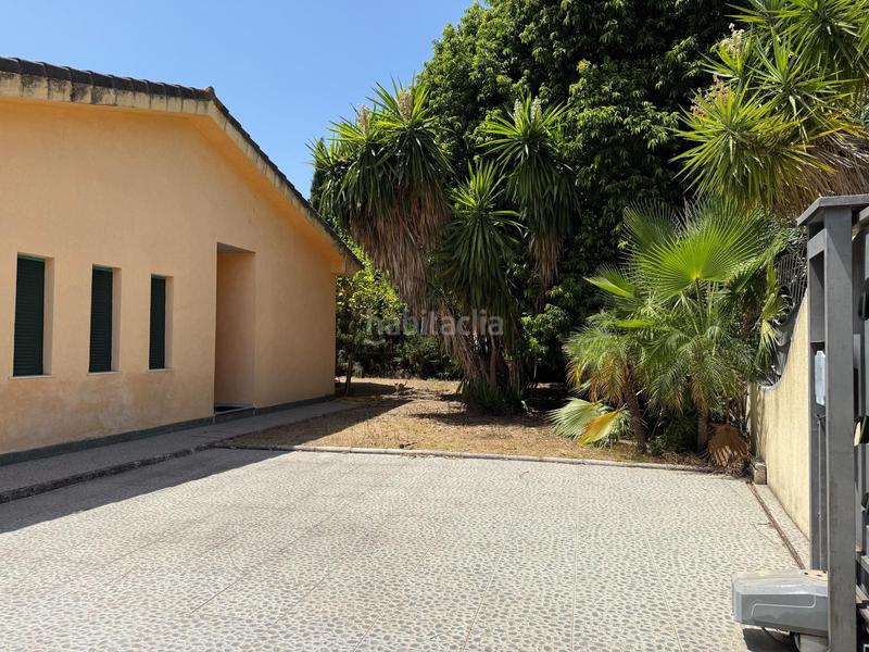 Foto 8fbb2e32-662b-4187-90c2-3eda4e412f0a. Chalet  independiente en venta en Gelves