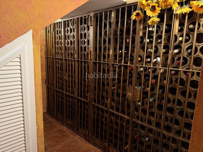 Foto c096620d-5b58-4ada-926e-14a1d328d707. Chalet  independiente en venta en Gelves