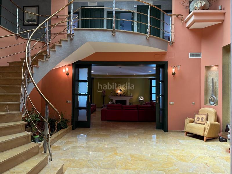Foto c0d3d766-ec73-4f5a-9578-d3b6cd6845aa. Chalet  independiente en venta en Gelves