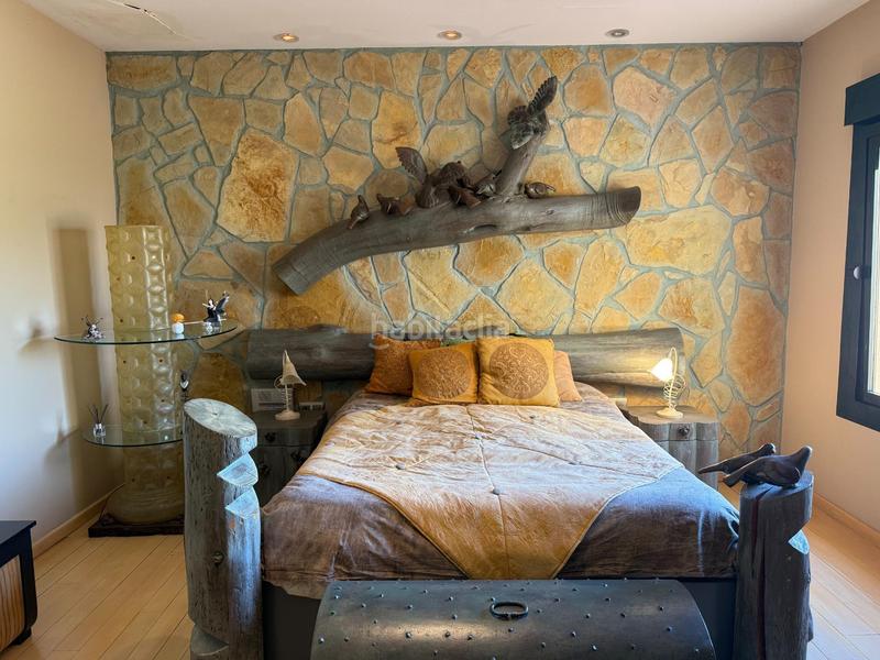 Foto cc6ce9f9-10b1-46eb-9cea-281b899b915b. Chalet  independiente en venta en Gelves