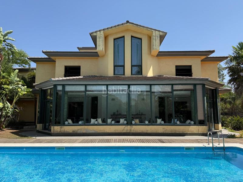 Foto ced9b9d5-9b52-4892-b2ba-03390db9596e. Chalet  independiente en venta en Gelves
