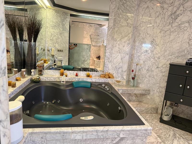 Foto d2861d49-a726-4adc-8320-019bc95770e9. Chalet  independiente en venta en Gelves