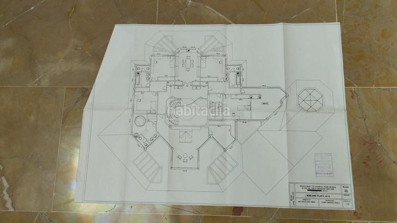 Foto f73bf299-7b86-495c-a894-49ab17cbe6cd. Chalet  independiente en venta en Gelves