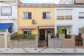 Casa adossada  Calle doctor millan. Oportunidad única en calle doctor millán!