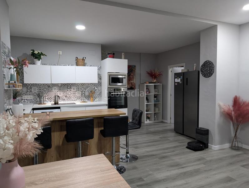 Foto c0414573-b7ae-476f-bd99-1432e4296563. Dúplex  a la venta en santa cristina en Santa Cristina - San Rafael Málaga