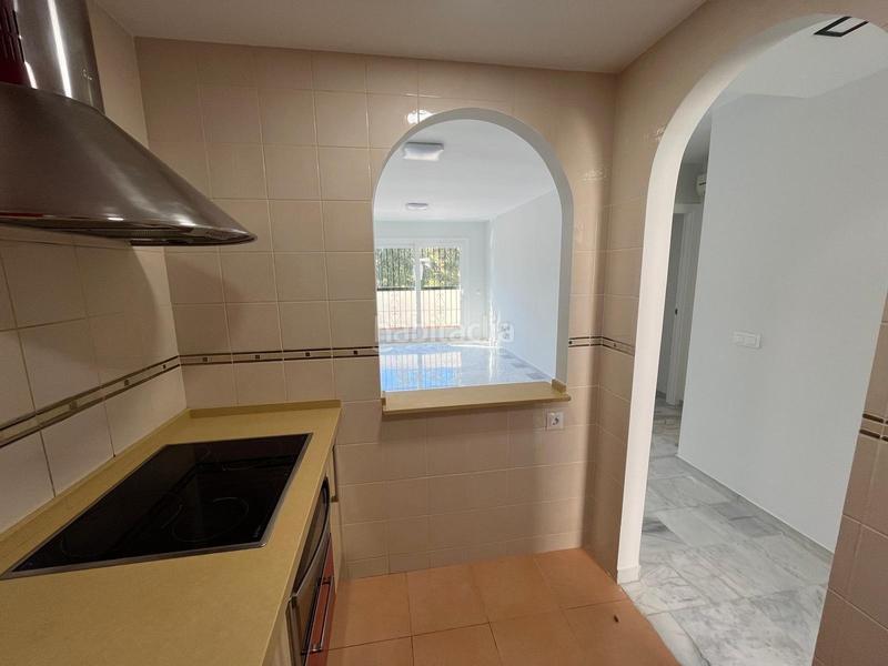 Foto 04c14d2e-049a-4f7c-b927-1e19fafe299c. Pis amb piscina a Nueva Torrequebrada Benalmádena