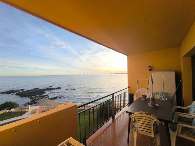 Foto 50301a88-76ac-46ca-beb8-43981a3fa856. Piso vivienda única en primerísima línea con vistas de crucero en Benalmádena
