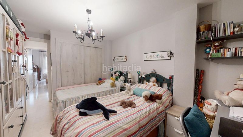 Foto 543cd35f-6157-4b4b-8ac1-93b6d226ab71. Piso vivienda única en primerísima línea con vistas de crucero en Benalmádena