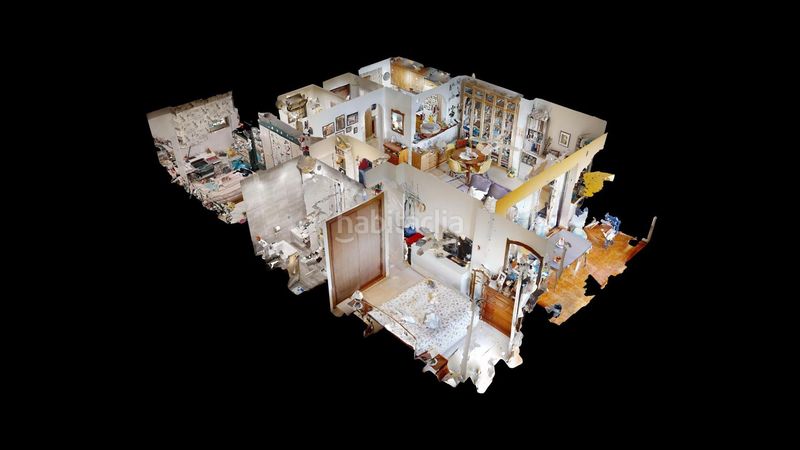 Foto 84a73a2a-2805-48f3-8bb8-182f119bd9b2. Piso vivienda única en primerísima línea con vistas de crucero en Benalmádena