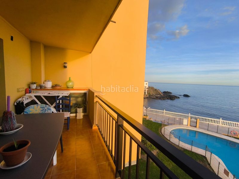 Foto 866da41b-6f83-409b-ba0a-be2a141707e3. Piso vivienda única en primerísima línea con vistas de crucero en Benalmádena